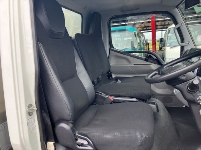 MITSUBISHI CANTER 2020