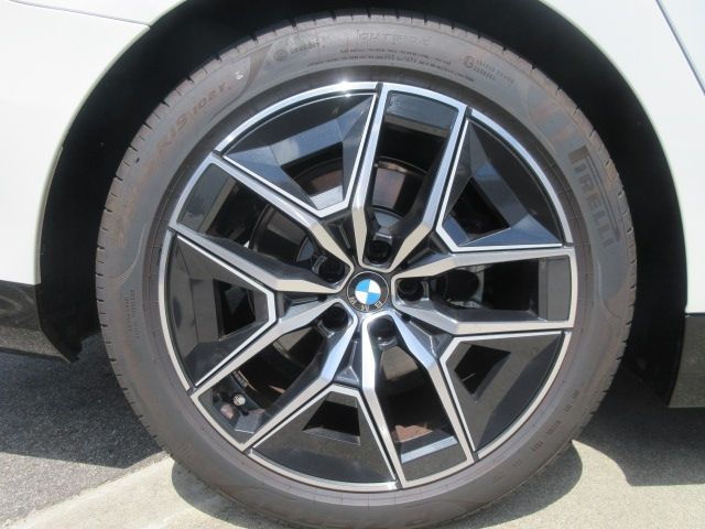 BMW BMW 5series sedan 2025