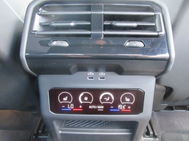 BMW BMW 5series sedan 2025