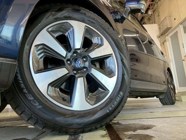 SUBARU FORESTER 2017