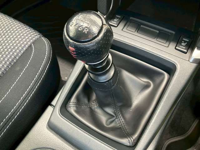 SUBARU FORESTER 2017