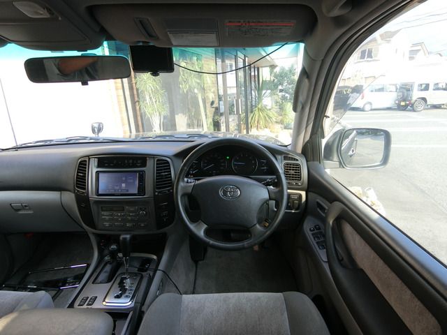 TOYOTA LANDCRUISER wagon 2004