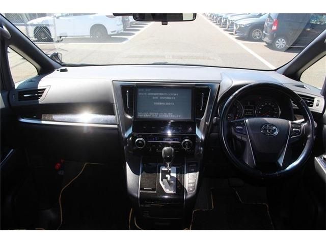 TOYOTA VELLFIRE 2017