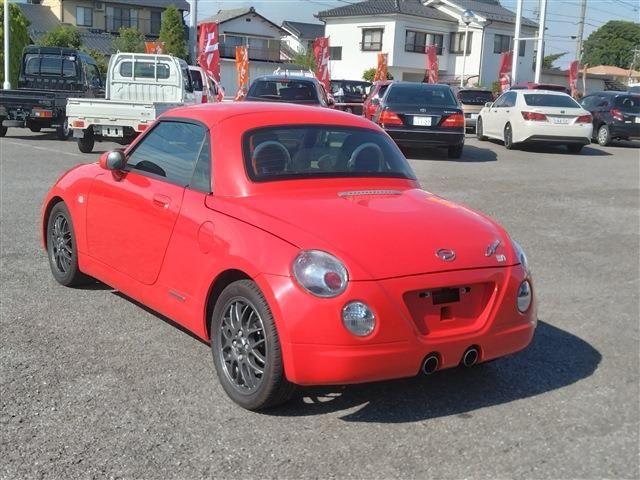 DAIHATSU COPEN 2011