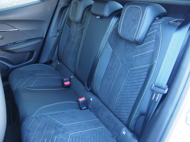 PEUGEOT PEUGEOT 2008 2025