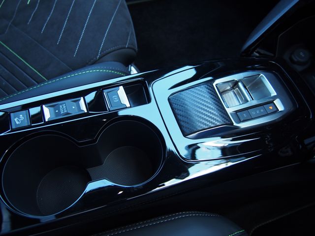 PEUGEOT PEUGEOT 2008 2025