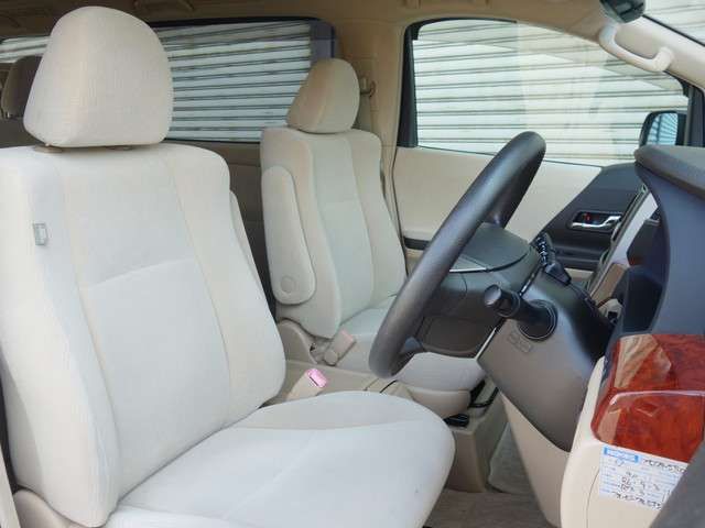 TOYOTA ALPHARD 4WD 2009