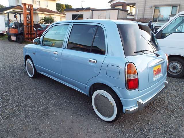 DAIHATSU MIRA GINO 2002