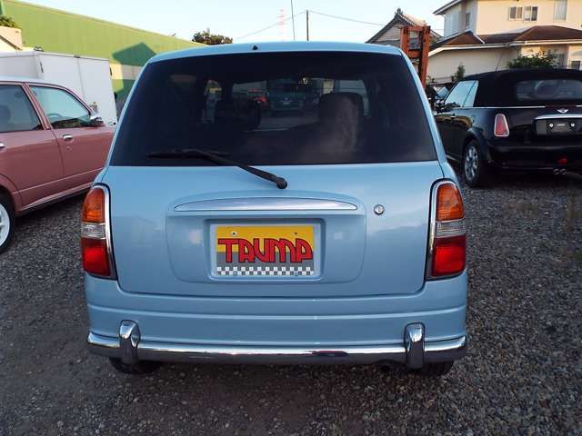 DAIHATSU MIRA GINO 2002