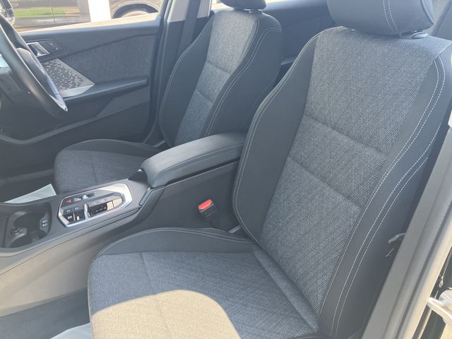 BMW BMW 1series 2024