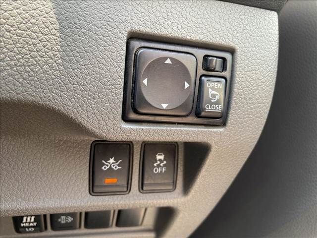 NISSAN NV350 CARAVAN 4WD 2019