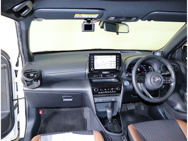 TOYOTA YARIS CROSS HYBRID 2023