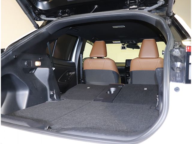 TOYOTA YARIS CROSS HYBRID 2023