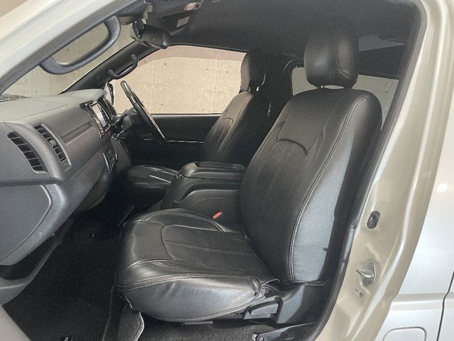 TOYOTA HIACE van 2WD 2019