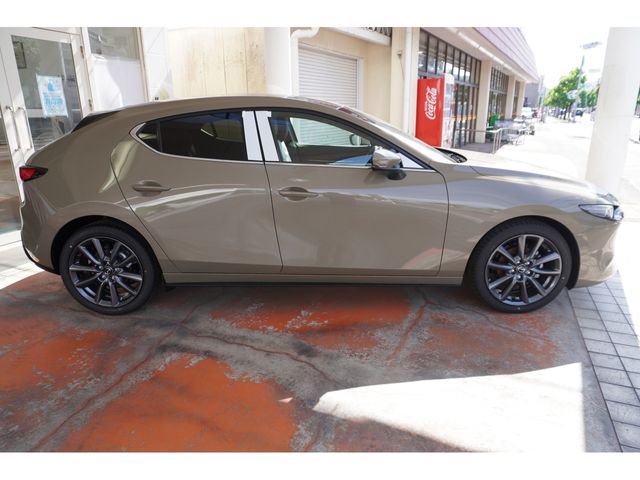 MAZDA MAZDA3 FASTBACK 2025