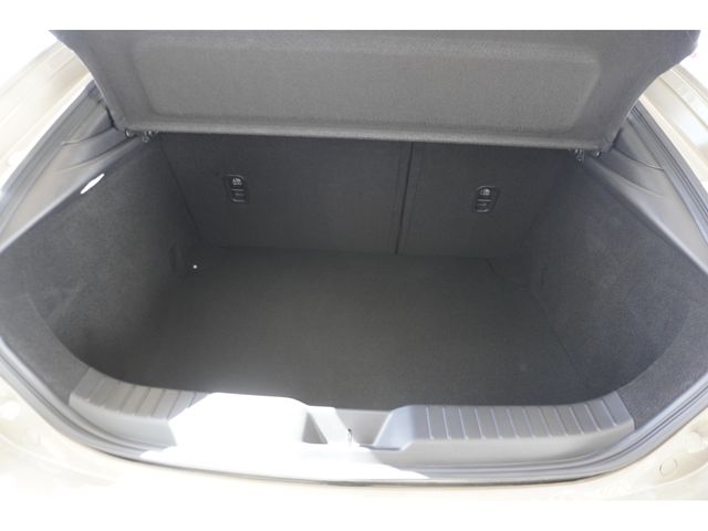 MAZDA MAZDA3 FASTBACK 2025