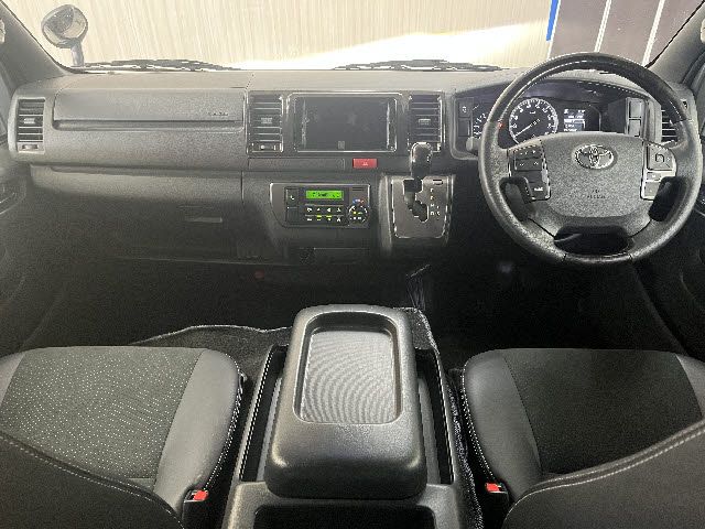 TOYOTA HIACE van 2WD 2021