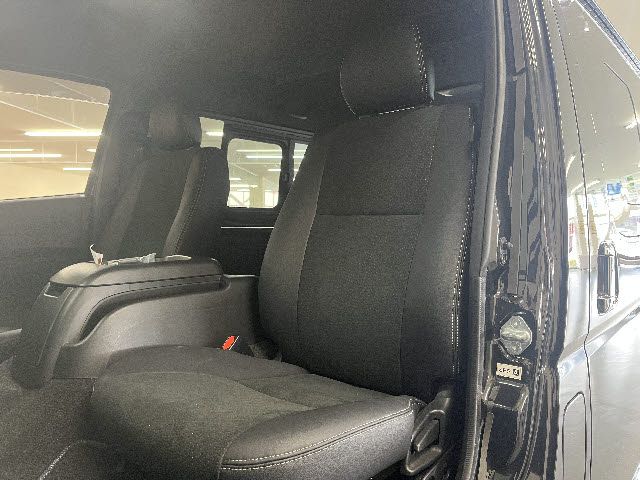 TOYOTA HIACE van 2WD 2021