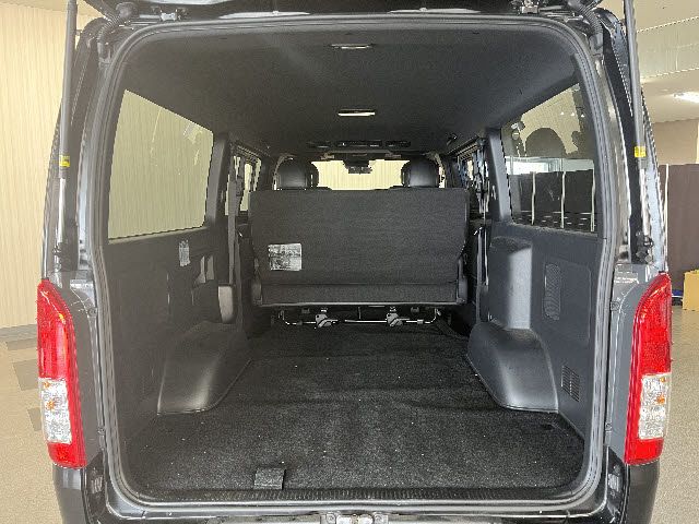 TOYOTA HIACE van 2WD 2021