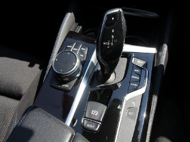 BMW BMW 5series sedan 2019