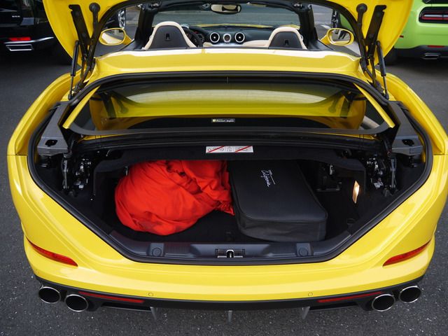 FERRARI FERRARI California T 2015