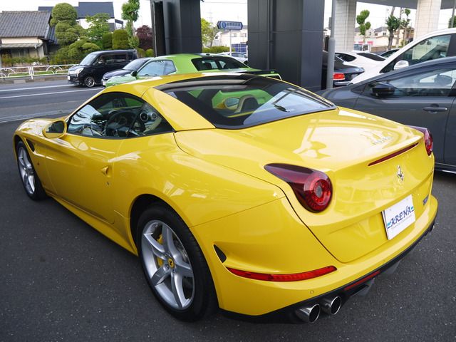FERRARI FERRARI California T 2015