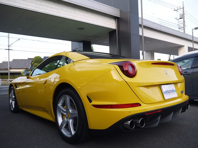 FERRARI FERRARI California T 2015