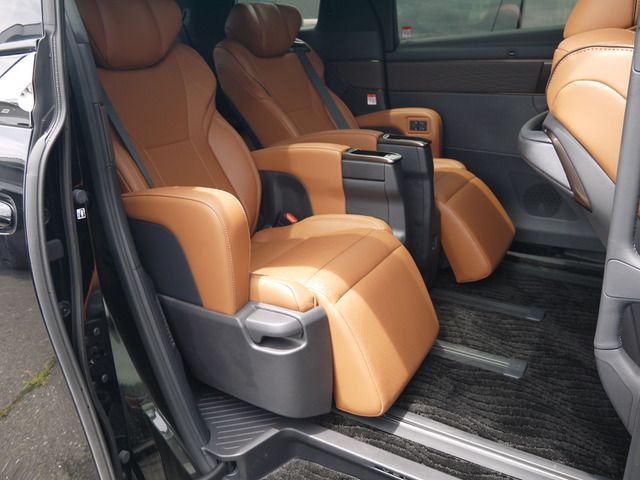 TOYOTA VELLFIRE  HYBRID 2023