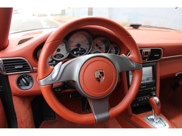 PORSCHE PORSCHE 911 2008