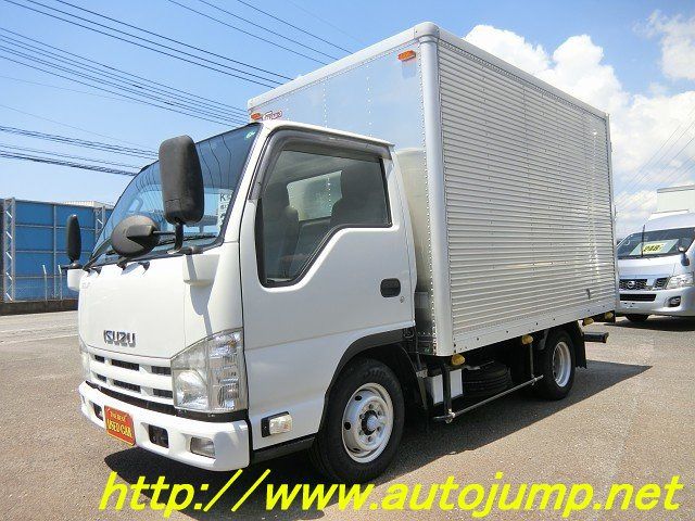 ISUZU ELF 2013