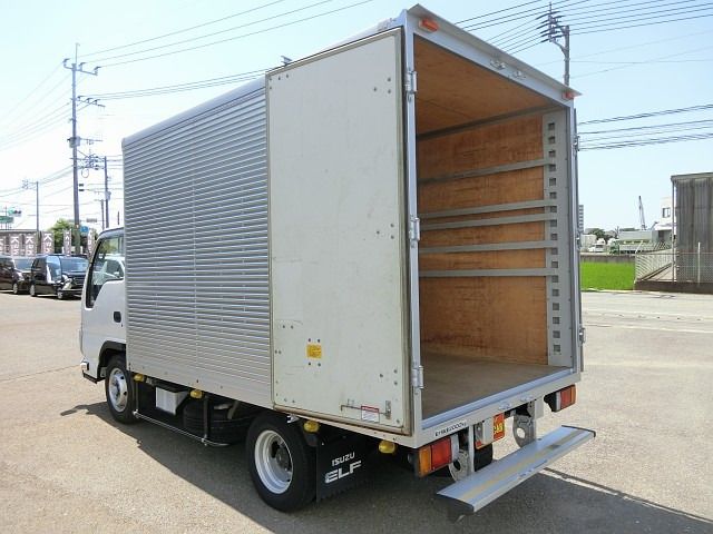 ISUZU ELF 2013