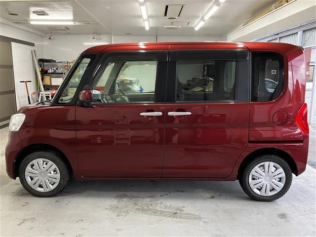 DAIHATSU TANTO 4WD 2014