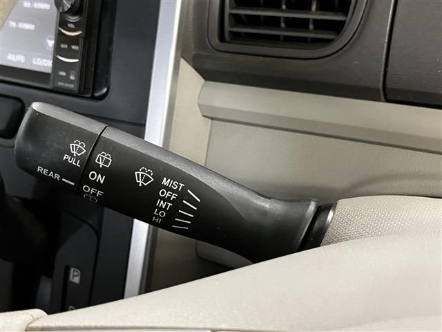 DAIHATSU TANTO 4WD 2014