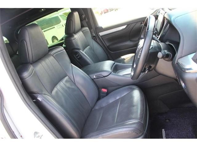 TOYOTA ALPHARD hybrid 4WD 2019