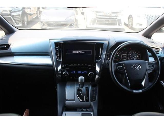 TOYOTA ALPHARD hybrid 4WD 2019