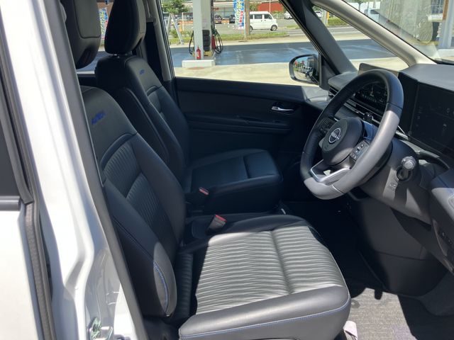 NISSAN SERENA  WG 2024