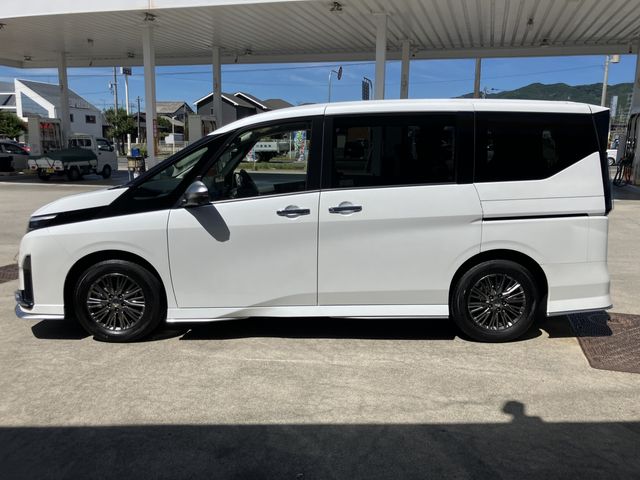 NISSAN SERENA  WG 2024
