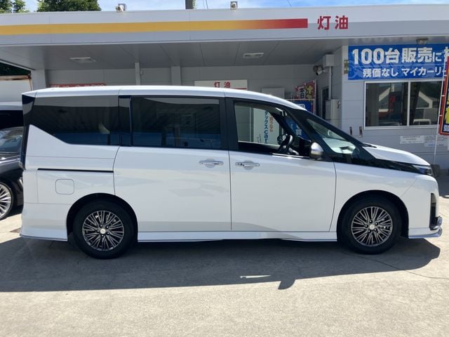 NISSAN SERENA  WG 2024