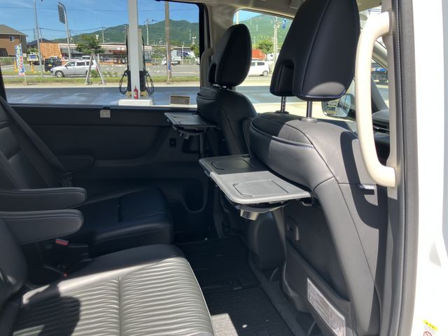 NISSAN SERENA  WG 2024