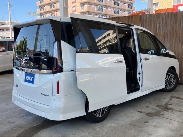 NISSAN SERENA  WG 2024