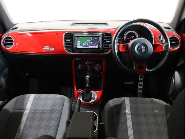 VOLKSWAGEN VOLKSWAGEN The BEETLE 2018