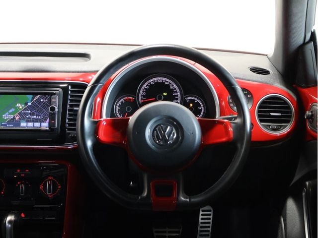 VOLKSWAGEN VOLKSWAGEN The BEETLE 2018