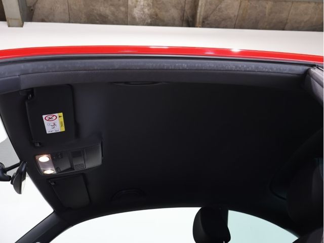 VOLKSWAGEN VOLKSWAGEN The BEETLE 2018