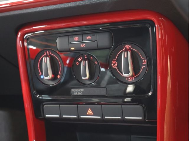 VOLKSWAGEN VOLKSWAGEN The BEETLE 2018