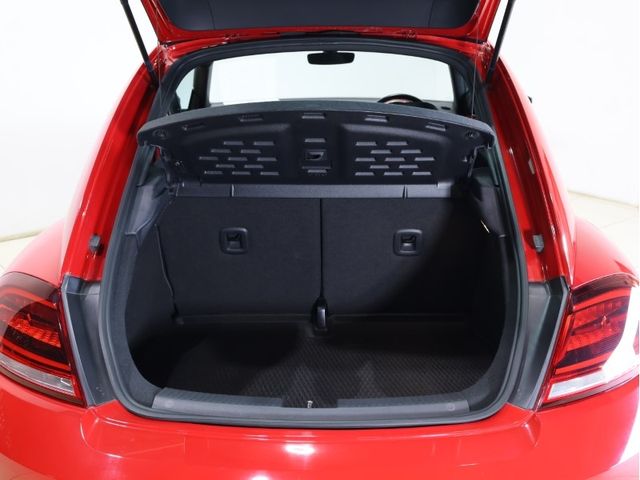 VOLKSWAGEN VOLKSWAGEN The BEETLE 2018