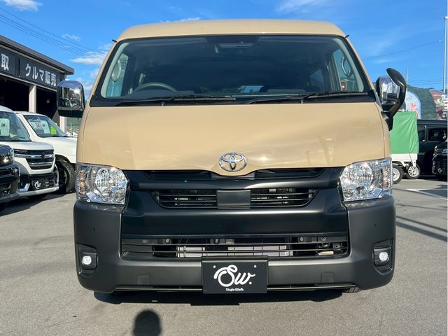 TOYOTA HIACE van 2WD 2025