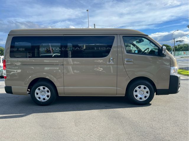 TOYOTA HIACE van 2WD 2025