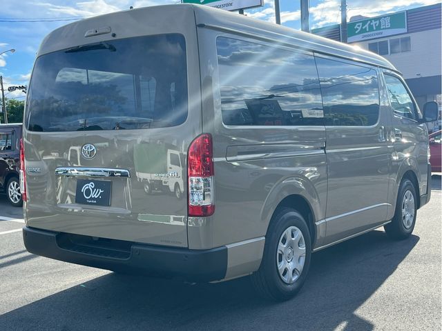 TOYOTA HIACE van 2WD 2025
