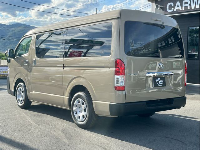 TOYOTA HIACE van 2WD 2025