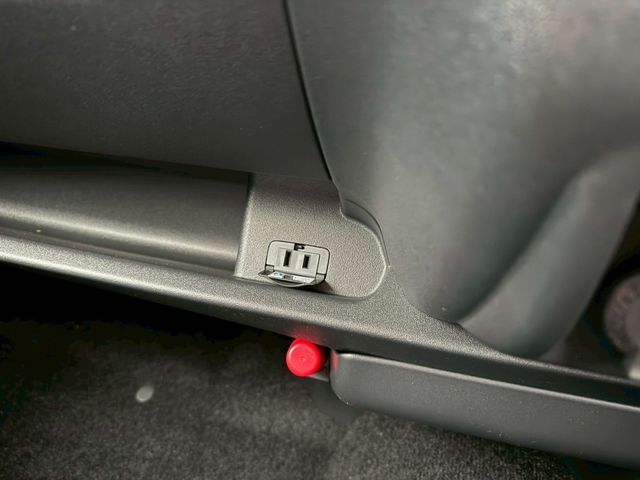 TOYOTA HIACE van 2WD 2025